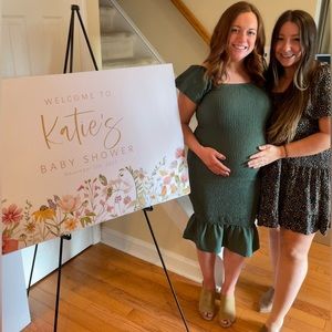 Fitted green midi maternity dress